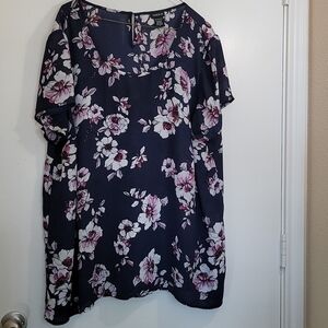 Torrid Women's Floral Top Size 3X